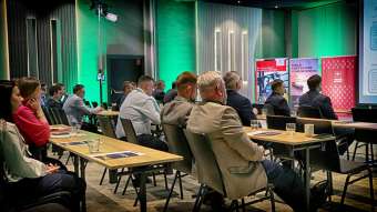 Kliknij i zobacz foto sala-konferencyjna (7).jpg w powiększeniu